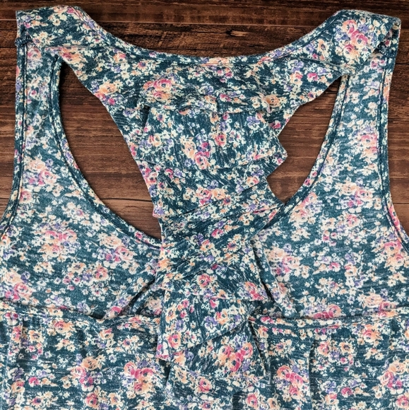 Forever 21 Green Floral Tank Top - Picture 12 of 15